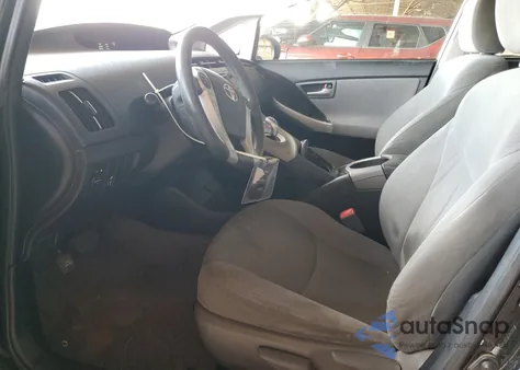 2013 Toyota Prius z USA, uszkodzony, nr VIN JTDKN3DU6D5637296